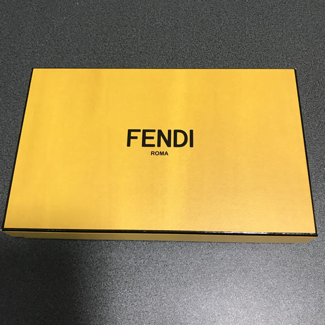 FENDI(フェンディ)のFENDIの箱 レディースのバッグ(ショップ袋)の商品写真