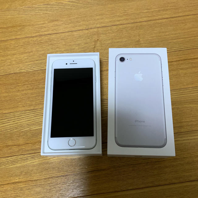 iPhone7 128GB SIMフリー