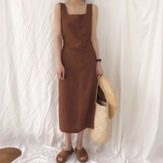 ザラ(ZARA)の新品タグ付き　スクエアネックロングワンピース(ロングワンピース/マキシワンピース)