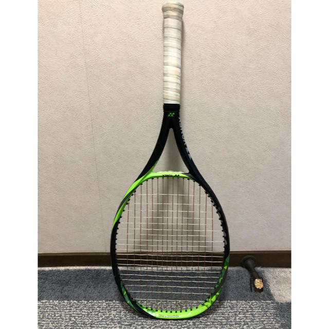 テニスラケット ヨネックス（YONEX）イーゾーン100