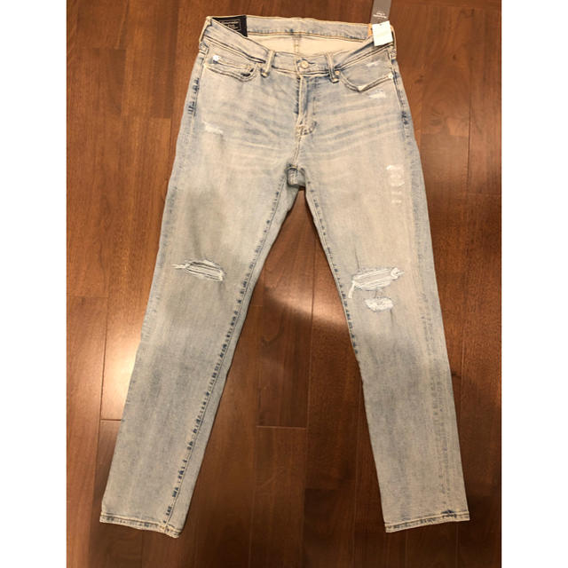 Abercrombie&Fitch(アバクロンビーアンドフィッチ)の【新品】アバクロ スキニー ストレッチデニム ジーンズ W29×L30 メンズのパンツ(デニム/ジーンズ)の商品写真