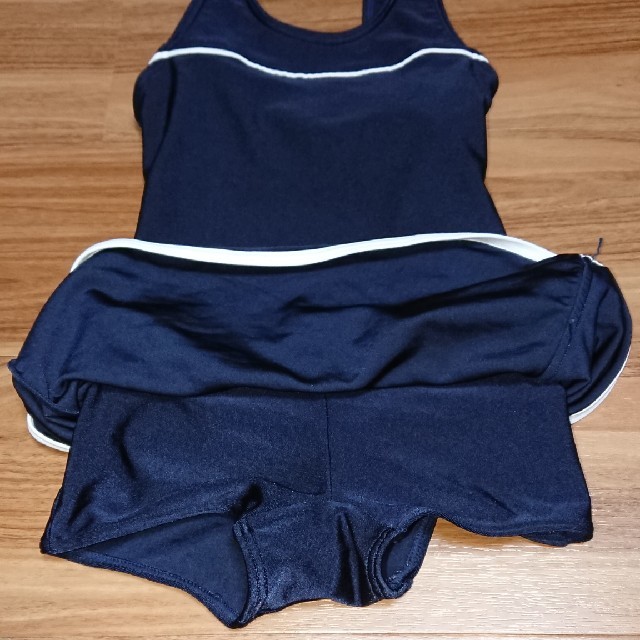 AEON(イオン)のスクール水着  １３０ キッズ/ベビー/マタニティのキッズ服女の子用(90cm~)(水着)の商品写真