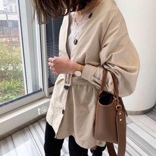 ザラ(ZARA)の大人気 import❁︎Vネック リネン混 ボリュームスリーブ ブラウス(シャツ/ブラウス(長袖/七分))