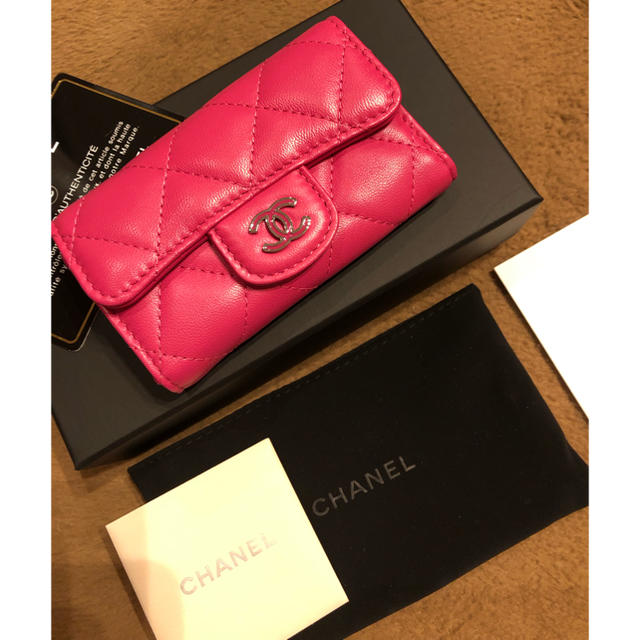 CHANEL(シャネル)のみぃてぃ様 専用☆ﾟ 新品 CHANEL キーケース レディースのファッション小物(キーケース)の商品写真