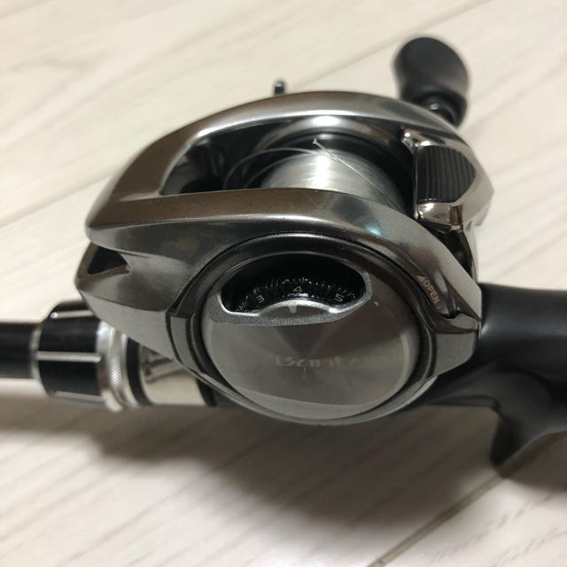 SHIMANO(シマノ)のSHIMANO 18バンタム スポーツ/アウトドアのフィッシング(リール)の商品写真