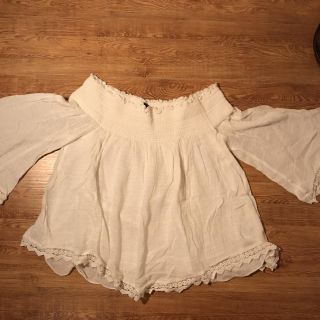 ザラ(ZARA)の★ZARA★レース オフショルダー(シャツ/ブラウス(半袖/袖なし))