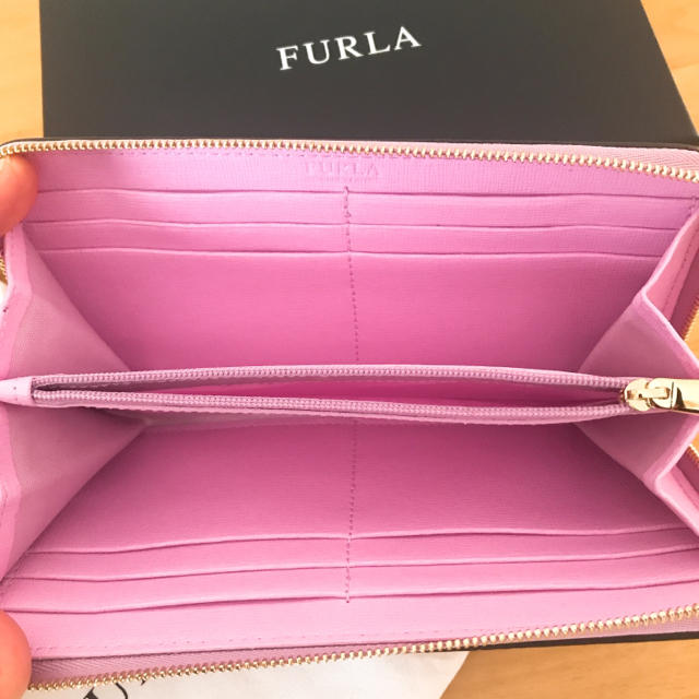 Furla(フルラ)の新品フルラ  長財布 バビロン 孔雀クジャク鳥 レディースのファッション小物(財布)の商品写真