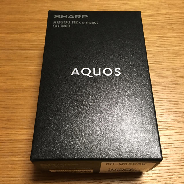 しました AQUOS - 未使用品 SHARP SH-M09 AQUOS R2 compactの通販 by NT's shop｜アクオスなら