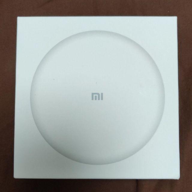 ANDROID(アンドロイド)のXiaomi ワイヤレス充電器 スマホ/家電/カメラのスマートフォン/携帯電話(バッテリー/充電器)の商品写真