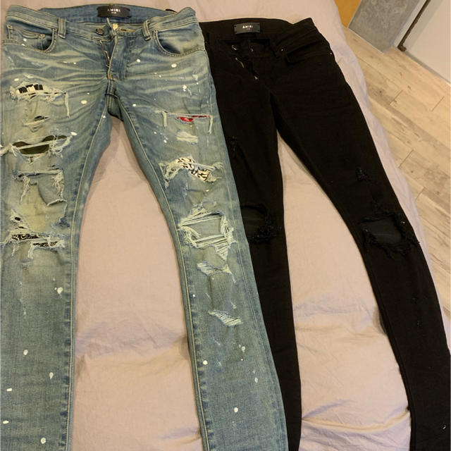 Saint Laurent(サンローラン)のAMIRI(右) 黒 ストレッチ デニム メンズのパンツ(デニム/ジーンズ)の商品写真