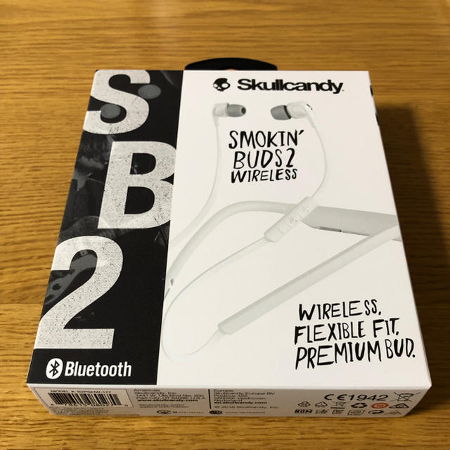 Skullcandy(スカルキャンディ)のSkullcandy スモーキンバッズ2 ホワイト 新品・未使用 スマホ/家電/カメラのオーディオ機器(ヘッドフォン/イヤフォン)の商品写真