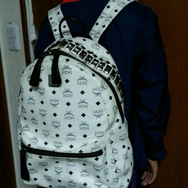 MCM リュック　ベージュ Lサイズ　BIGBANG　MCM loveless