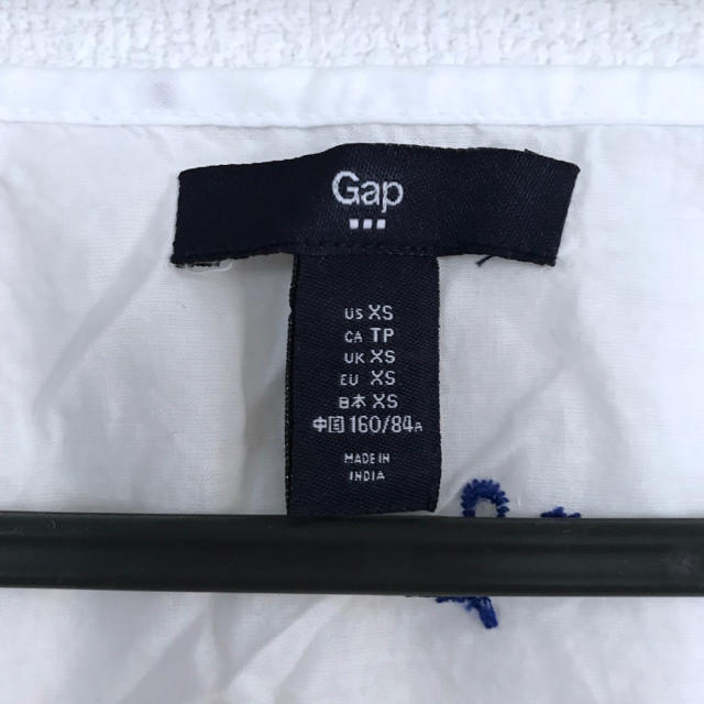 GAP(ギャップ)のGAP＊フリルブラウス レディースのトップス(シャツ/ブラウス(半袖/袖なし))の商品写真