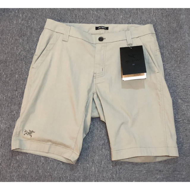 ARC'TERYX(アークテリクス)のアークテリクス Atlin Chino Short メンズ 32inch  メンズのパンツ(ショートパンツ)の商品写真