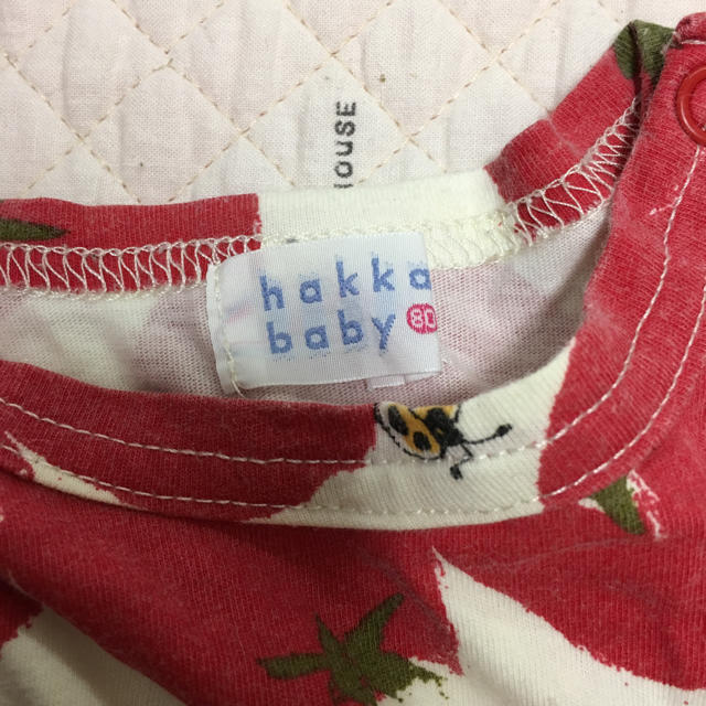 hakka baby(ハッカベビー)のHAKKA baby トマト柄 Ｔシャツ 80 キッズ/ベビー/マタニティのベビー服(~85cm)(Ｔシャツ)の商品写真