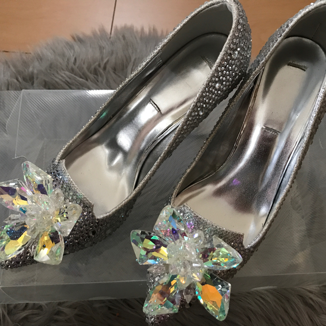 JIMMY CHOO - ジミーチュウ風実写シンデレラパンプスの通販 by
