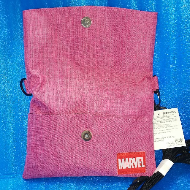 MARVEL(マーベル)のMARVEL中折れショルダーバック ピンク レディースのバッグ(ショルダーバッグ)の商品写真