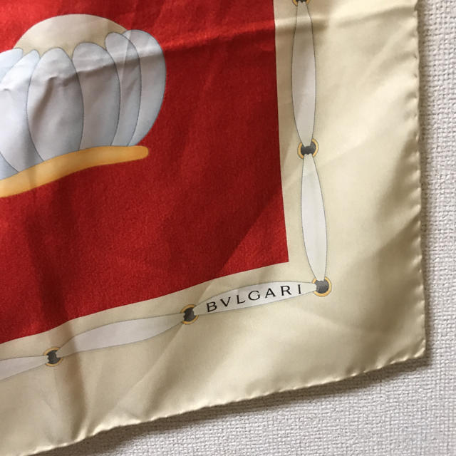 BVLGARI 大判スカーフ made in ITALY