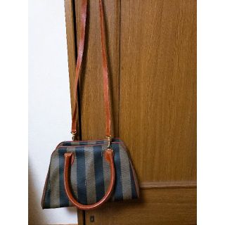 フェンディ(FENDI)のFENDI ショルダーバッグ(ショルダーバッグ)