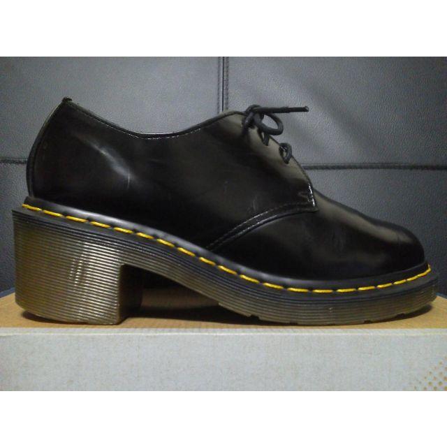 Dr.Martens(ドクターマーチン)の【専用】Dr.Martens AMORY UK4 黒 厚底 3ホール    レディースの靴/シューズ(ローファー/革靴)の商品写真