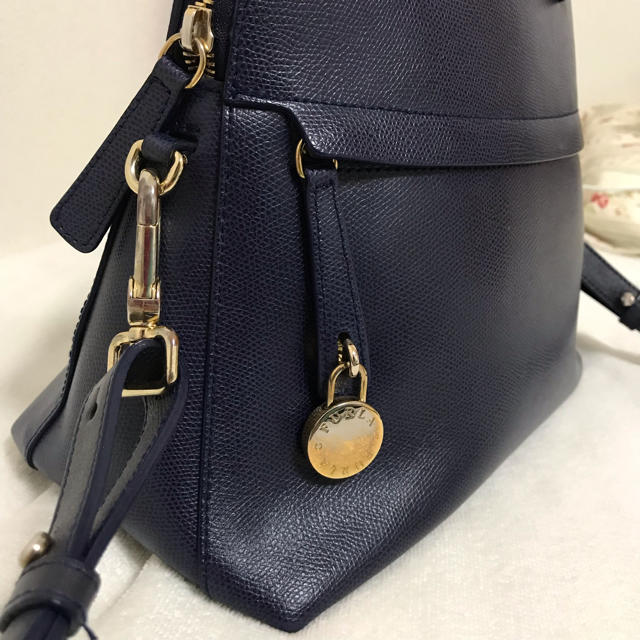 【美品】FURLA パイパー ネイビー