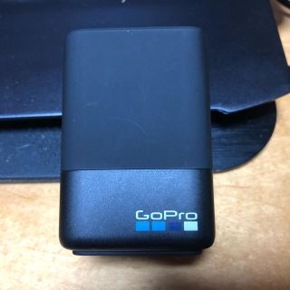 ゴープロ(GoPro)のGopro 純正バッテリーチャージャー Hero5/6/7に対応(ビデオカメラ)