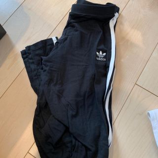 アディダス(adidas)のadidas パンツ(カジュアルパンツ)