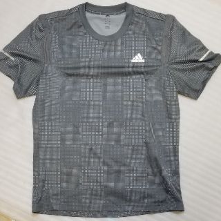 アディダス(adidas)のアディダス　Tシャツ　(Tシャツ/カットソー(半袖/袖なし))