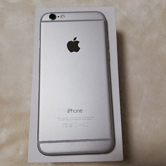 iPhone(アイフォーン)のiPhone6 docomo 16GB スマホ/家電/カメラのスマートフォン/携帯電話(スマートフォン本体)の商品写真