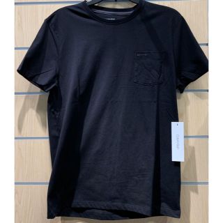 カルバンクライン(Calvin Klein)の【新品】Calvin Klein  ポケット付 ブラックS (USサイズ)(Tシャツ/カットソー(半袖/袖なし))