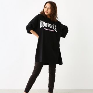 ロデオクラウンズワイドボウル(RODEO CROWNS WIDE BOWL)の今期完売✩RODEO CROWNS✩RCWB✩WARPロゴTシャツワンピース(ひざ丈ワンピース)