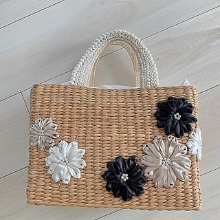 トッカ(TOCCA)のPEARL EMBROIDERY WICKER TOTE かごバッグ(かごバッグ/ストローバッグ)