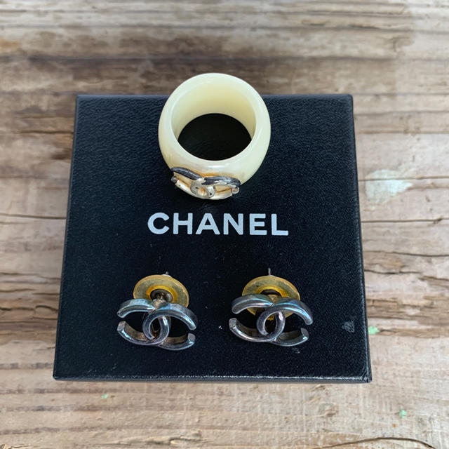 CHANEL(シャネル)のCHANELシャネル ◎ 指輪(リング)とピアスのセット*アクセサリー レディースのアクセサリー(リング(指輪))の商品写真