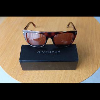 ジバンシィ(GIVENCHY)のGIVENCHY サングラス(サングラス/メガネ)