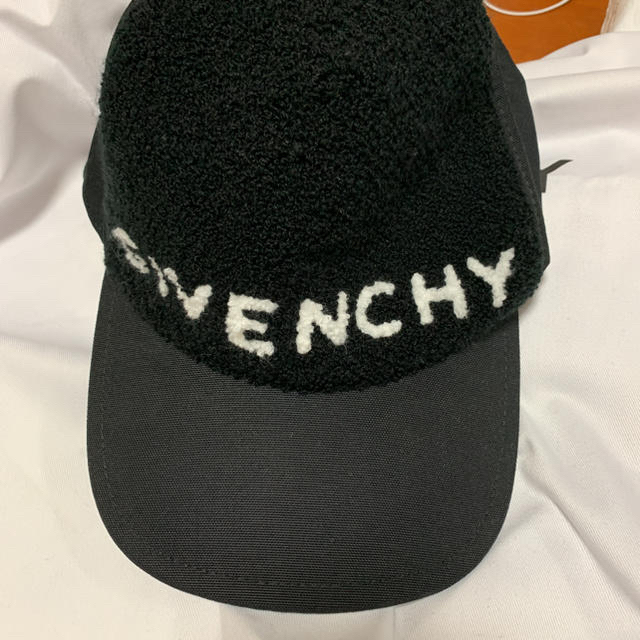 Nissy着用 GIVENCHYキャップ