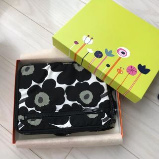 マリメッコ(marimekko)の【新品未使用】マリメッコ おむつポーチ(ベビーおむつバッグ)