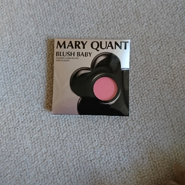 MARY QUANT(マリークワント)のcf🖤様専用マリークヮント ブラッシュ ベビー ０５ コスメ/美容のベースメイク/化粧品(チーク)の商品写真