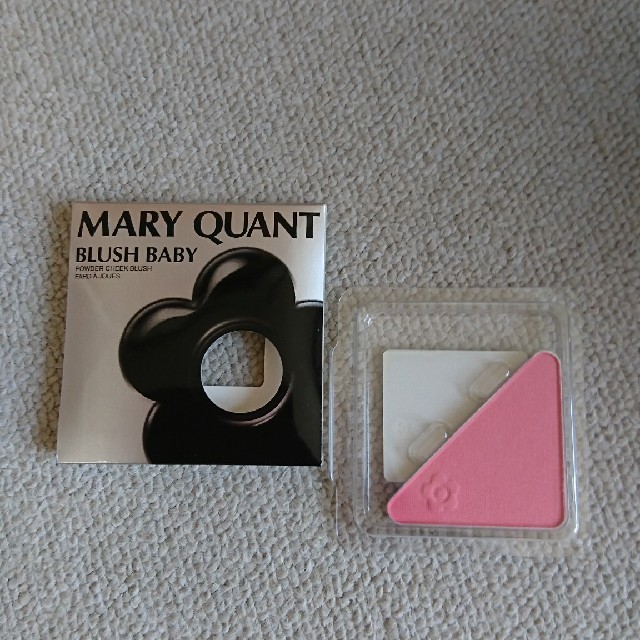 MARY QUANT(マリークワント)のcf🖤様専用マリークヮント ブラッシュ ベビー ０５ コスメ/美容のベースメイク/化粧品(チーク)の商品写真