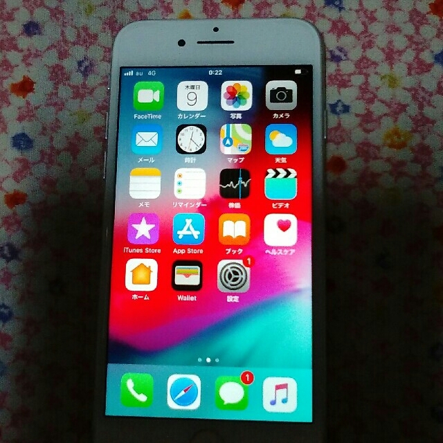 iPhone8 64 GB  ホワイト  au　美品