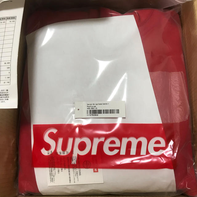 Supreme(シュプリーム)のJustin様専用 Supreme®/Swarovski® Box Logo メンズのトップス(パーカー)の商品写真