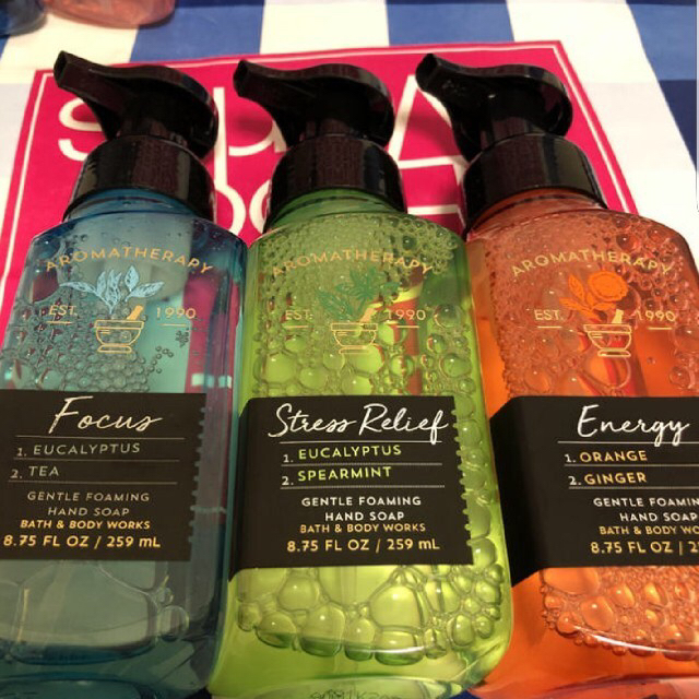 Bath & Body Works(バスアンドボディーワークス)のアロマセラピー★フォーミングハンドソープ5本セット コスメ/美容のボディケア(ボディソープ/石鹸)の商品写真