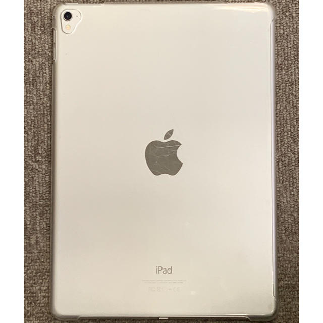 iPad Pro 9.7 本体 128GB WiFiモデル、ケース、キーボード付 3