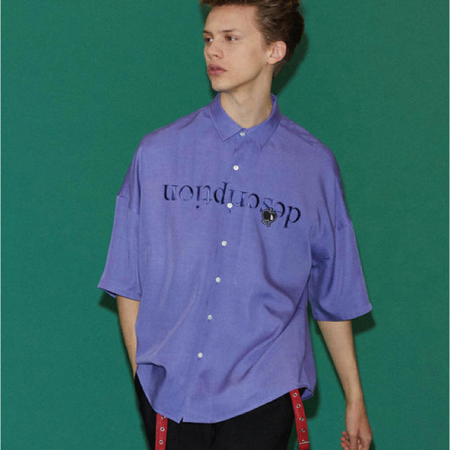 SHAREEF(シャリーフ)の” description” EMB. S/S BIG SHIRTS 18MS メンズのトップス(シャツ)の商品写真