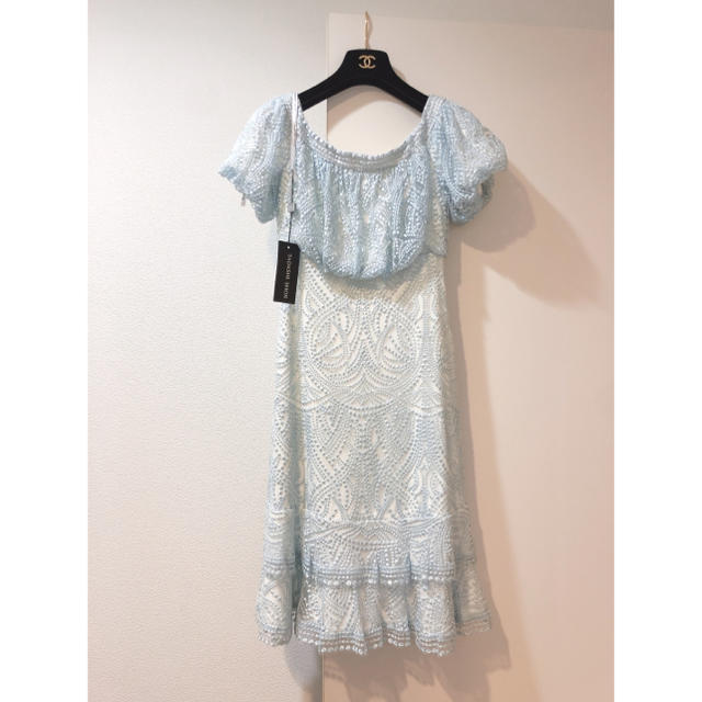 新品タグ付き TADASHI SHOJI オフショルドレスサイズ0