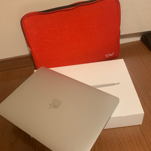 MacBook air 13インチ 2018年モデル