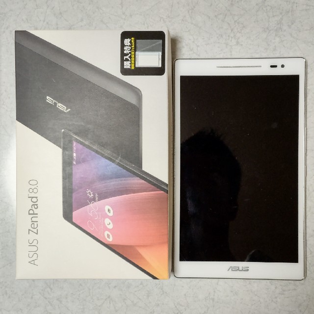 ASUS　アンドロイドタブレット　zenpad8 p00a