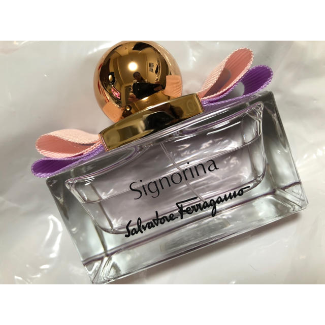 Salvatore Ferragamo - サルヴァトーレフェラガモ シニョリーナ オーデトワレ 30mlの通販 by maaaao's shop｜サルヴァトーレフェラガモならラクマ