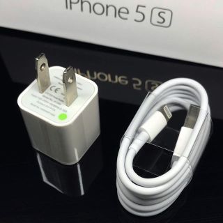 アイフォーン(iPhone)の充電器(バッテリー/充電器)