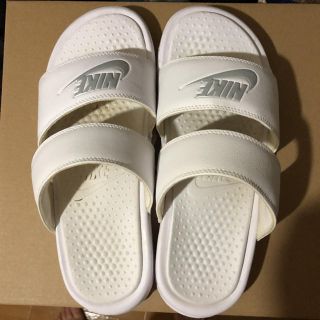 ナイキ(NIKE)のNIKE ベナッシ(サンダル)