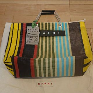 マルニ(Marni)のMARNI ○ トートバッグ ○ フラワーカフェ ○クーポン対象！(かごバッグ/ストローバッグ)